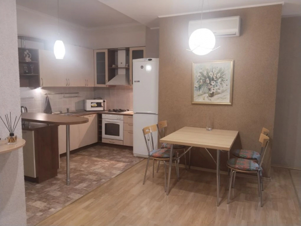 Сдается 3-комнатная квартира, г.Мариуполь, центр