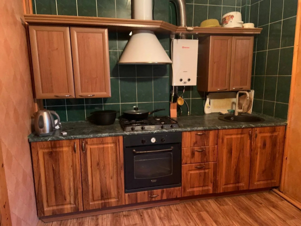 Продается 4-комнатный дом, г.Мариуполь,пер.Строительный